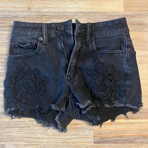 American Eagle Black Lace Embroidered Distressed Shorts – Size 00